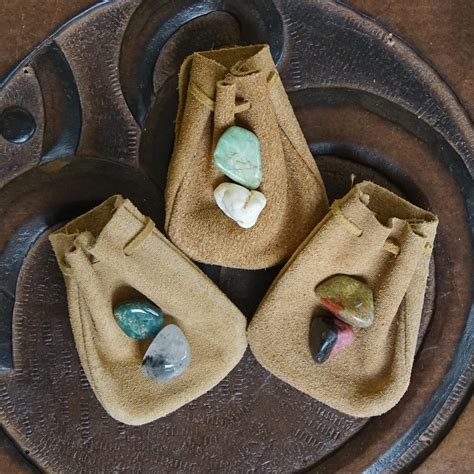 Valuable stone magic pouches